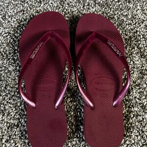 Havaianas Maroon Flip Flops size 39-40